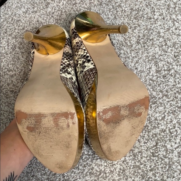 Steve Madden snakeskin platform heels - Picture 3 of 4